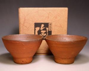 高力芳照 作 「備前夫婦茶碗」