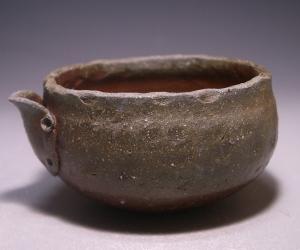 屋代剛右 作 「備前片口鉢」