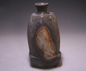 宮尾昌宏 作 「備前徳利」
