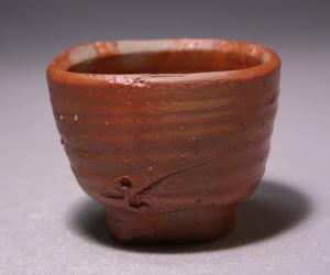 藤原 啓 作 「備前酒杯」