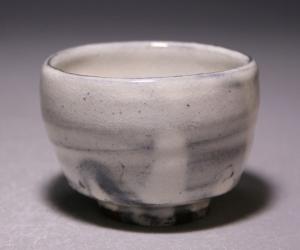 金重素山 作 「更生盃」
