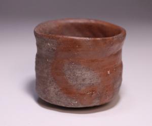 多久 守 作 「備前緋襷酒盃」