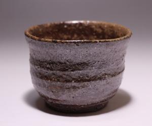 金重 巖 作 「伊部盃」