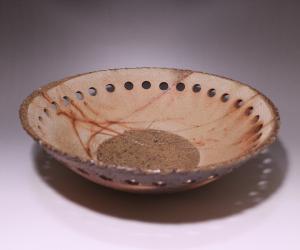 末廣 学 作 「備前透かし鉢」