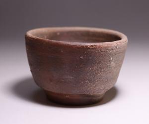 金重 巖 作 「伊部盃」