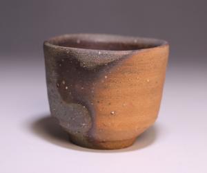 金重潤平 作 「備前酒呑」