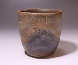 大澤恒夫 作 「備前焼酎杯」