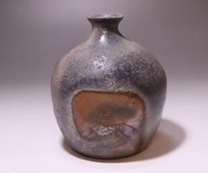 金重有邦 作 「伊部徳利」