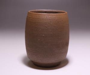金重有邦 作 「伊部湯呑」