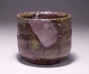 山本陶秀 作 「備前酒呑」