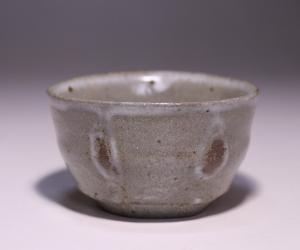 金重有邦 作 「唐津土灰釉盃」