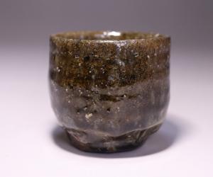 高力芳照 作 「備前黒酒呑」