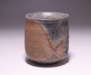 伊勢崎 淳 作 「備前窯変酒呑」