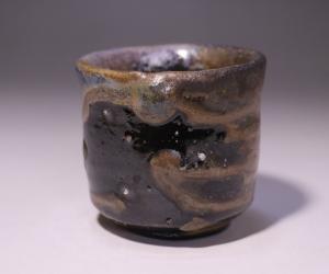 伊勢崎 淳 作 「備前黒酒呑」