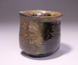伊勢崎 淳 作 「備前黒酒呑」
