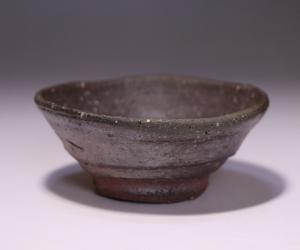 金重有邦 作 「伊部山盃」