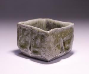 高力芳照 作 「備前引出角酒呑」