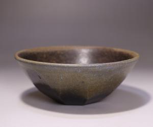 秋谷昌央 作 「黒飯碗」