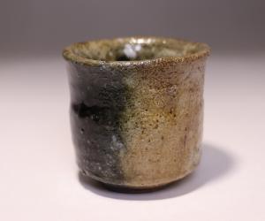 伊勢崎 淳 作 「備前引出黒酒呑」