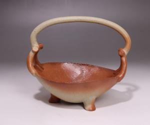 金重有邦 作 「伊部ヒダスキ手付向付」