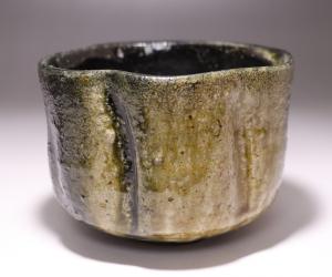 伊勢崎 淳 作 「備前引出黒茶碗」