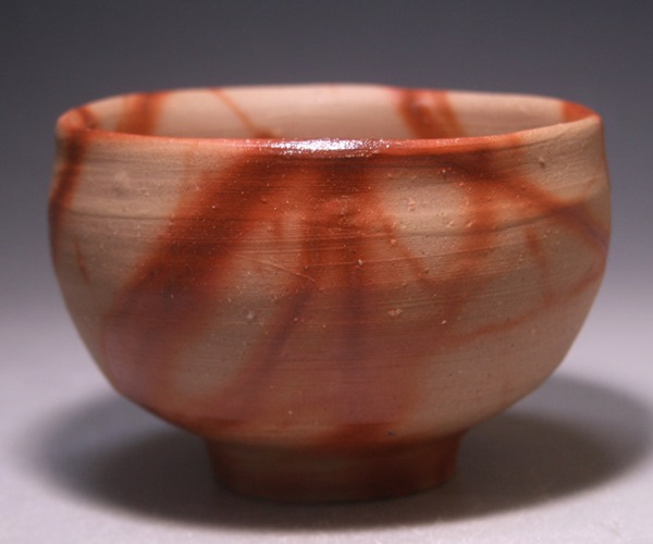 伊勢崎 満 作 「備前緋襷茶碗」 ~備前焼専門卸小売店 川口陶楽苑~